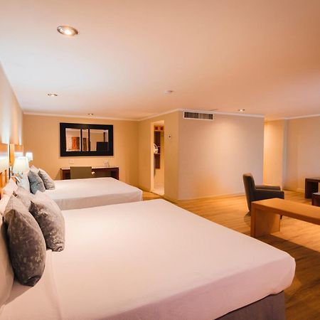 Hotel Mirabel ケレタロ エクステリア 写真