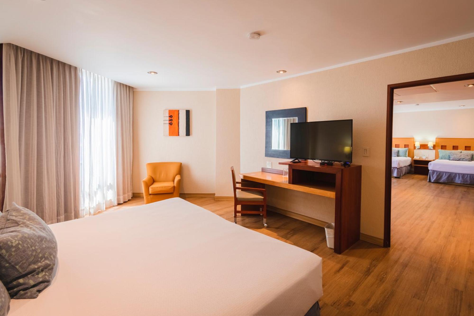 Hotel Mirabel ケレタロ エクステリア 写真